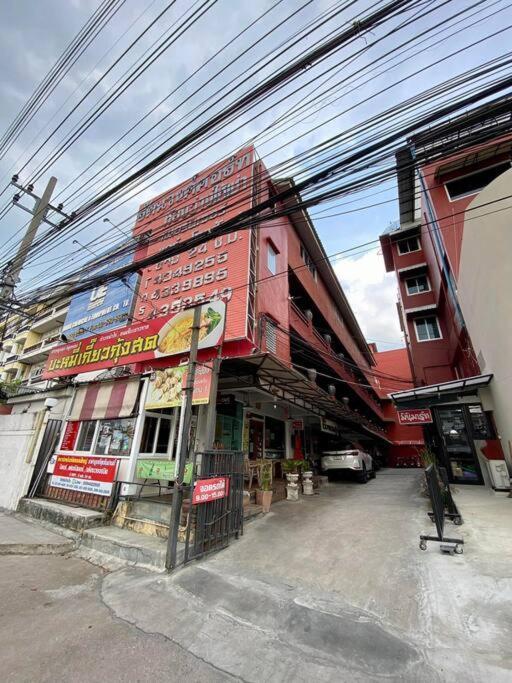 Ratanawong Place 823 Bangkok Exterior photo